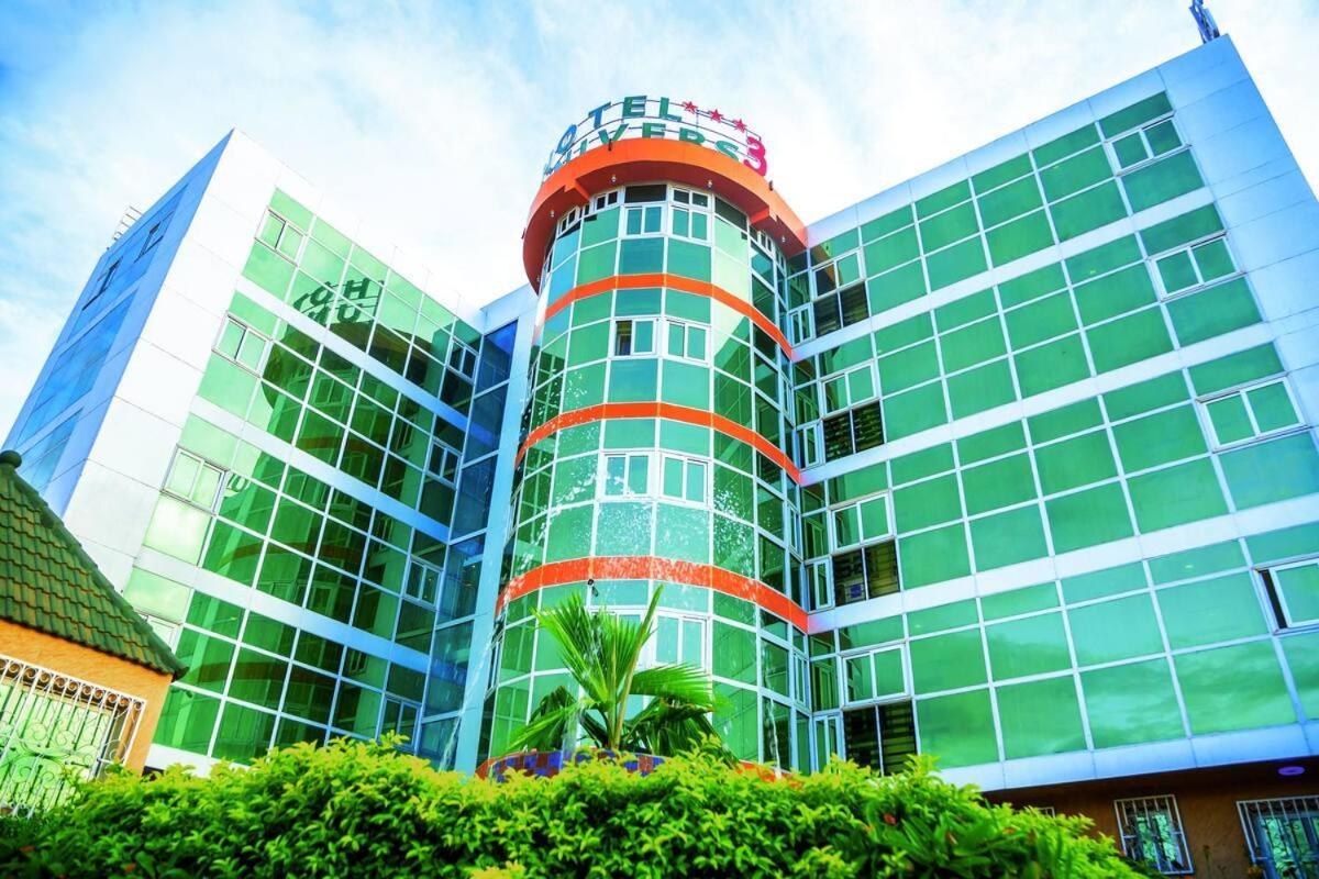 Hotel Univers 3 Aeroport Luxe นีอาเมย์ ภายนอก รูปภาพ